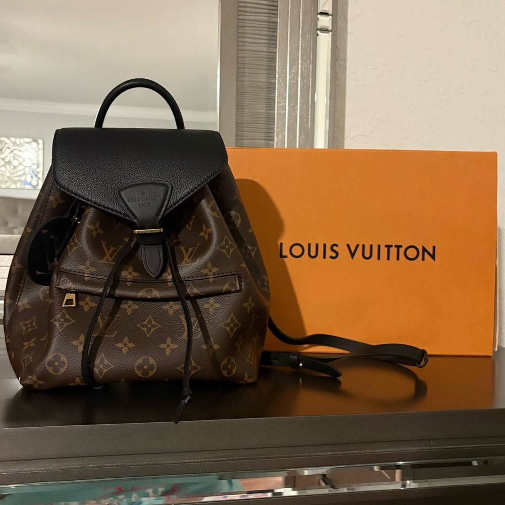 LOUIS VUITTON
Montsouris NM Monogram Canvas Leather Backpack Black - Picture 2 of 10